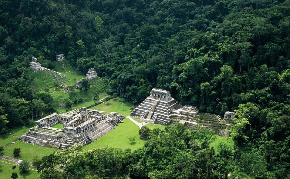 Ven a Chiapas, Mexico, VM Palenque, your family hotel invites you to discover all what your Chiapas vacation offers you, everything from History lessons to culture, family time, nature and extreme sports.