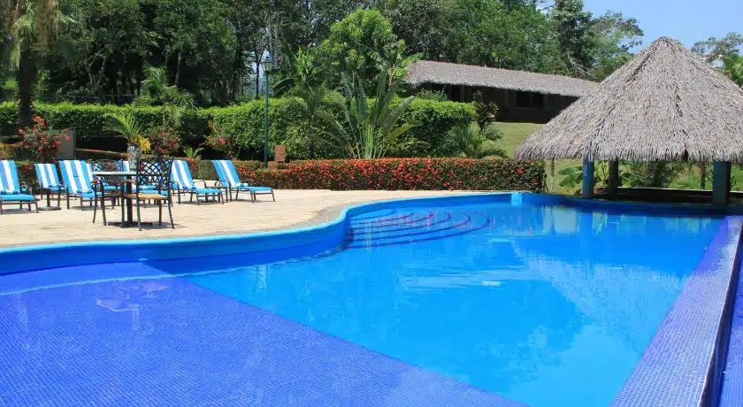 Piscina tipo infinity VM Palenque